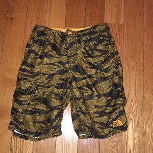 Boys north face quick dry shorts